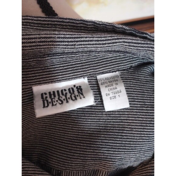 Chico's Women's Shell Button Down Shirt Striped Rolled Tab Sleeve Size 1 Medium - Picture 7 of 8